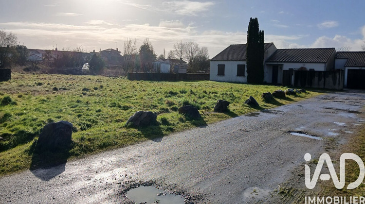Ma-Cabane - Vente Terrain Les Landes-Genusson, 400 m²