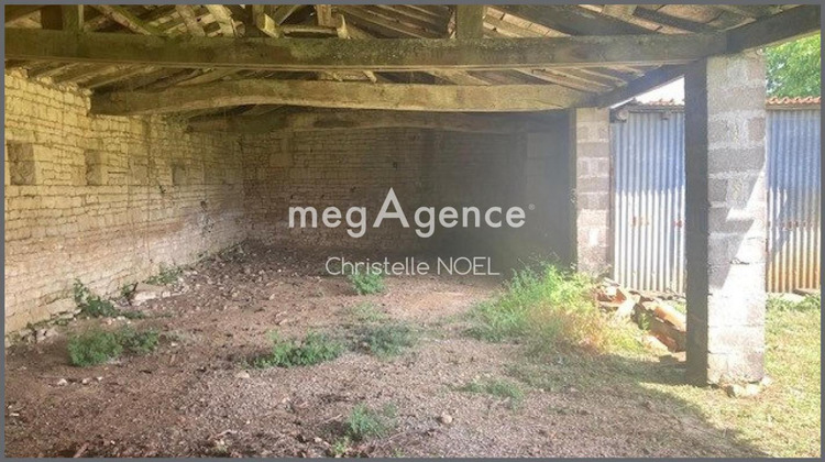 Ma-Cabane - Vente Terrain LES MAGNILS REIGNIERS, 1000 m²