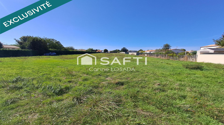 Ma-Cabane - Vente Terrain Les Magnils-Reigniers, 7429 m²