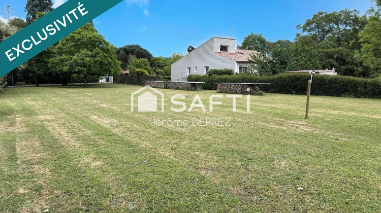Ma-Cabane - Vente Terrain Les Magnils-Reigniers, 2194 m²