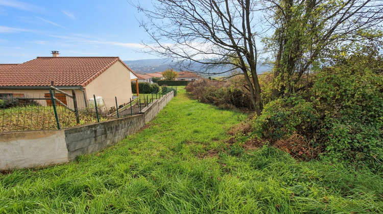 Ma-Cabane - Vente Terrain Les Martres-de-Veyre, 859 m²