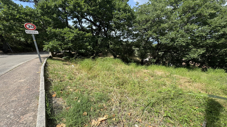 Ma-Cabane - Vente Terrain Les Mayons, 350 m²