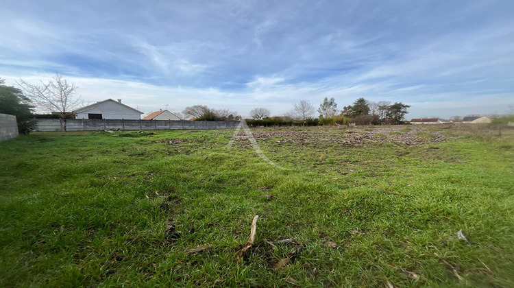 Ma-Cabane - Vente Terrain LES MONTILS, 536 m²