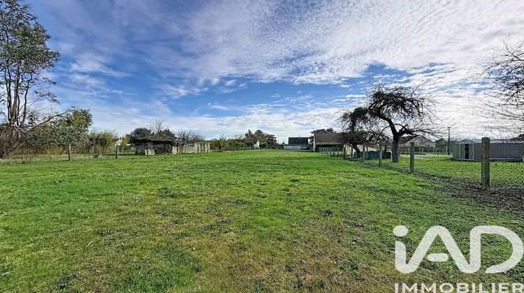 Ma-Cabane - Vente Terrain Les Montils, 2753 m²