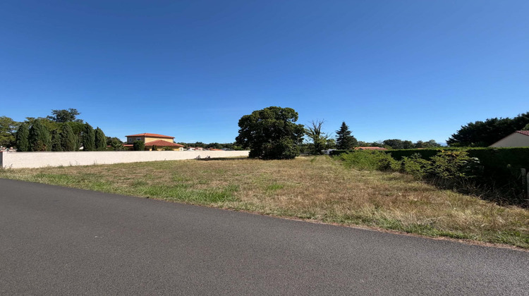 Ma-Cabane - Vente Terrain Lezoux, 1631 m²