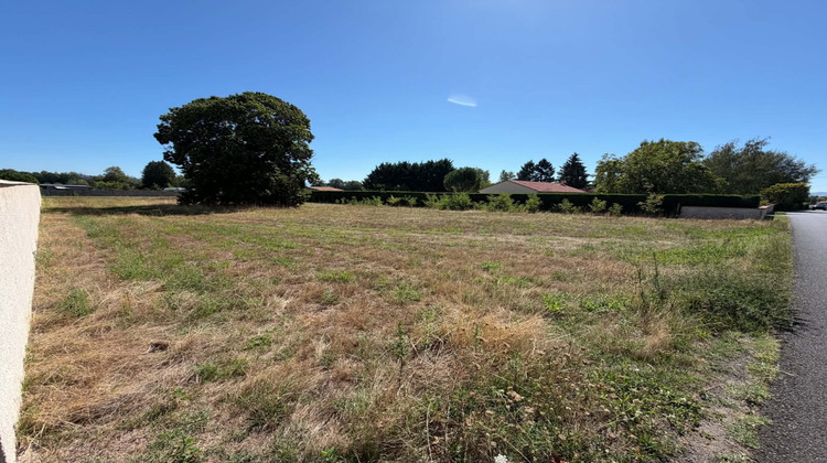 Ma-Cabane - Vente Terrain Lezoux, 1631 m²