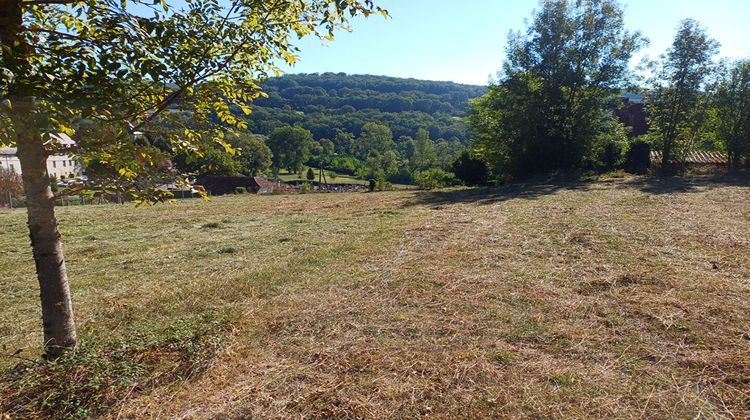 Ma-Cabane - Vente Terrain LISSAC-ET-MOURET, 1961 m²