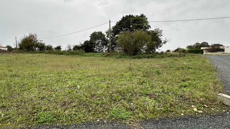 Ma-Cabane - Vente Terrain Loire-les-Marais, 646 m²