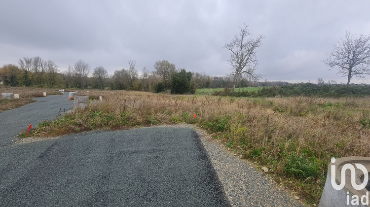 Ma-Cabane - Vente Terrain Loire-les-Marais, 646 m²