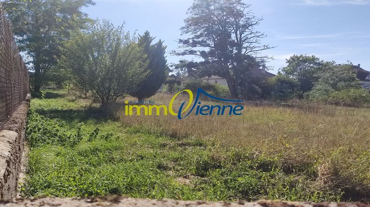 Ma-Cabane - Vente Terrain LUSSAC-LES-CHATEAUX, 1216 m²