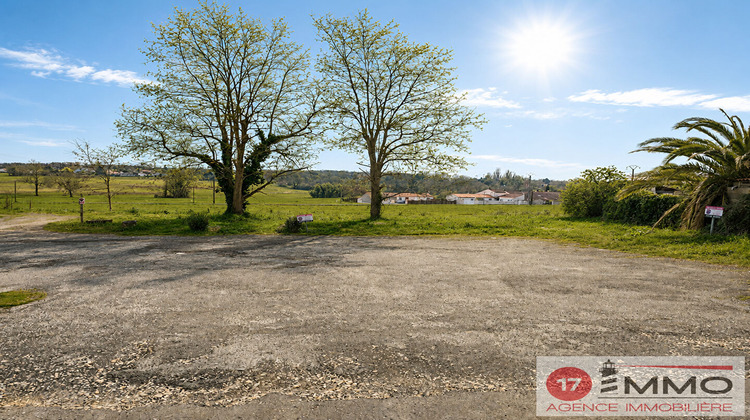 Ma-Cabane - Vente Terrain LUSSANT, 654 m²