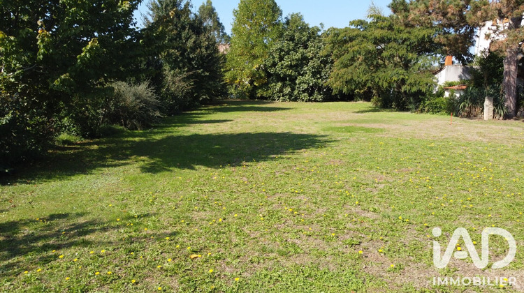 Ma-Cabane - Vente Terrain Luzinay, 972 m²