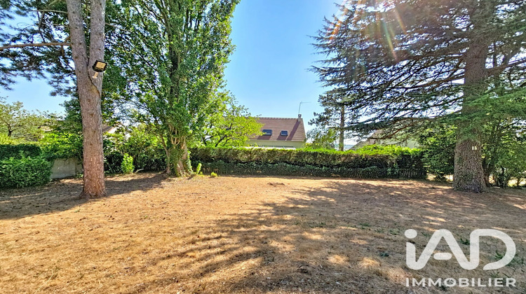 Ma-Cabane - Vente Terrain Mandres-les-Roses, 750 m²