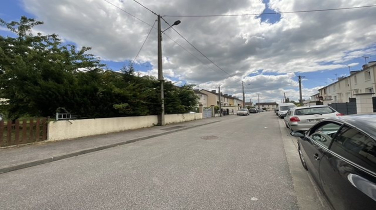 Ma-Cabane - Vente Terrain Mantes-la-Ville, 293 m²
