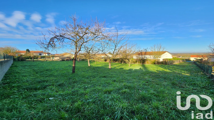 Ma-Cabane - Vente Terrain Mauges-sur-Loire, 863 m²