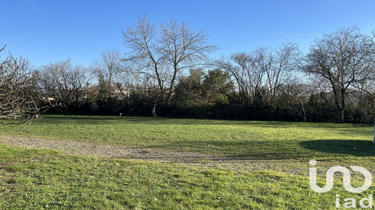 Ma-Cabane - Vente Terrain Mauzé-sur-le-Mignon, 901 m²