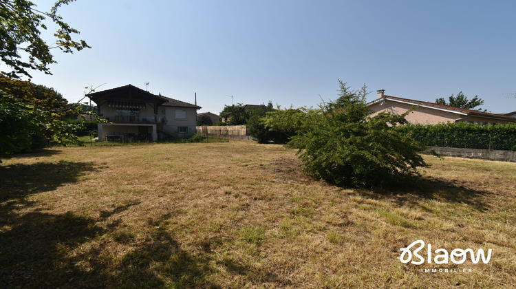 Ma-Cabane - Vente Terrain Meyzieu, 569 m²