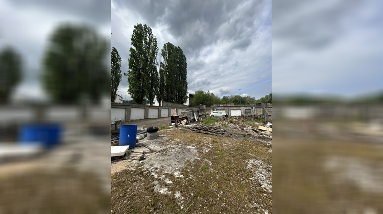 Ma-Cabane - Vente Terrain Mont-Saint-Martin, 1823 m²