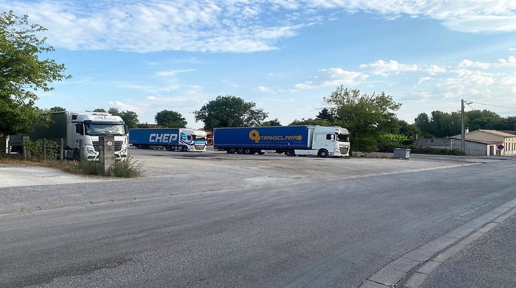 Ma-Cabane - Vente Terrain Montlieu-la-Garde, 5410 m²