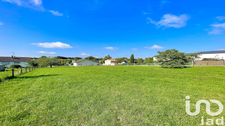 Ma-Cabane - Vente Terrain Montmorillon, 2500 m²