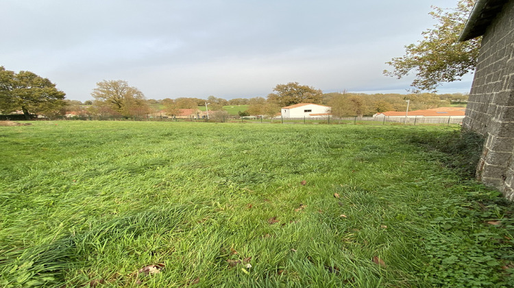 Ma-Cabane - Vente Terrain Mortagne-sur-Sèvre, 1350 m²