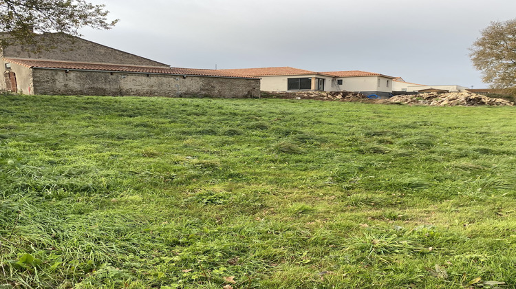 Ma-Cabane - Vente Terrain Mortagne-sur-Sèvre, 1350 m²