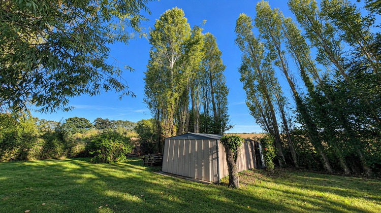 Ma-Cabane - Vente Terrain Moulins-le-Carbonnel, 1864 m²
