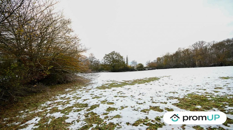 Ma-Cabane - Vente Terrain Moutiers-en-Puisaye, 6352 m²