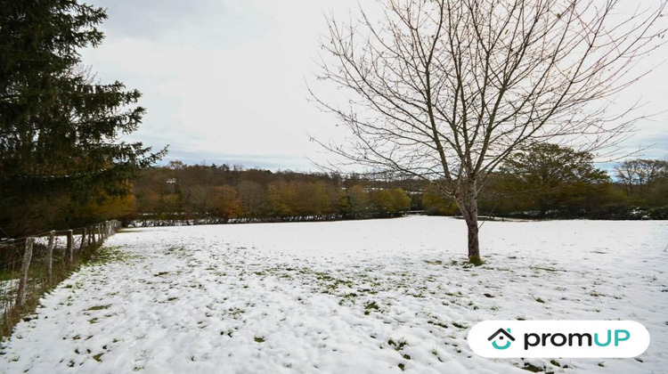 Ma-Cabane - Vente Terrain Moutiers-en-Puisaye, 6352 m²