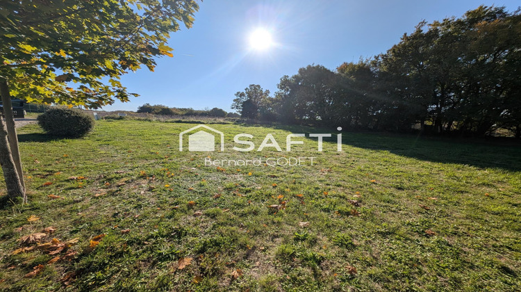 Ma-Cabane - Vente Terrain Nanteuil-en-Vallee, 901 m²