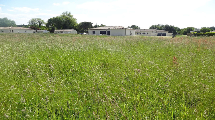 Ma-Cabane - Vente Terrain NEUVIC, 1674 m²