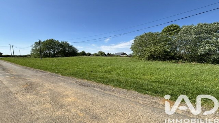 Ma-Cabane - Vente Terrain Neuville-Lez-Beaulieu, 1840 m²