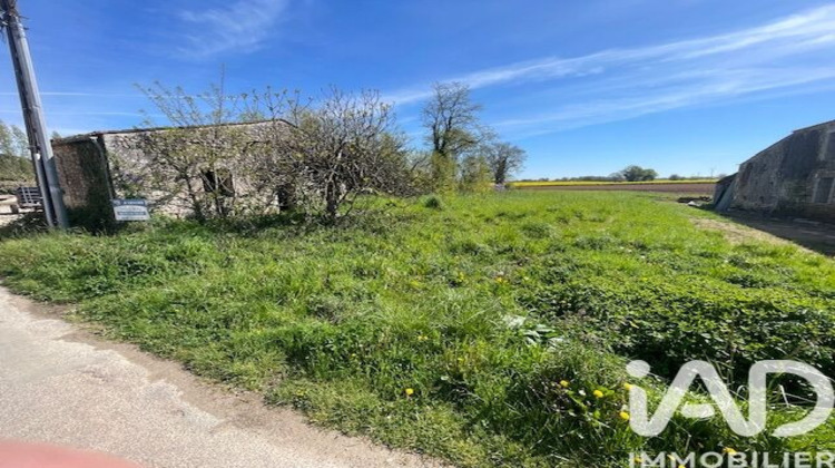 Ma-Cabane - Vente Terrain Nieul-Lès-Saintes, 750 m²