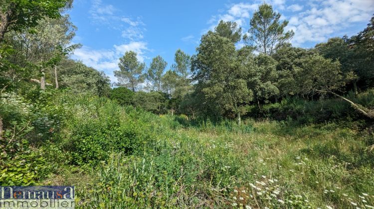 Ma-Cabane - Vente Terrain Nîmes, 3015 m²