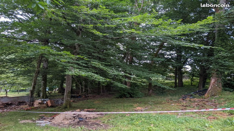 Ma-Cabane - Vente Terrain NOTRE DAME DE SANILHAC, 832 m²