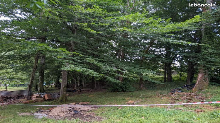 Ma-Cabane - Vente Terrain NOTRE DAME DE SANILHAC, 832 m²