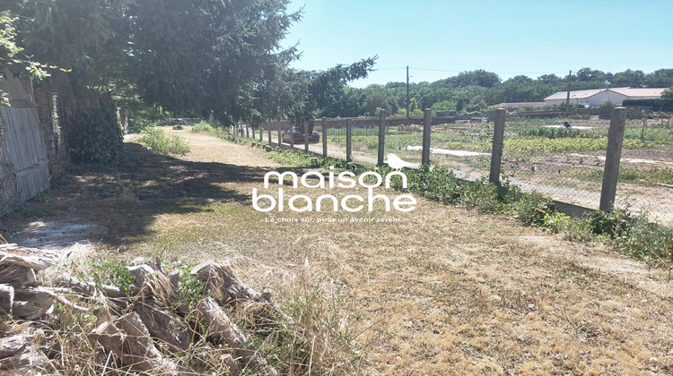 Ma-Cabane - Vente Terrain Parthenay, 1933 m²