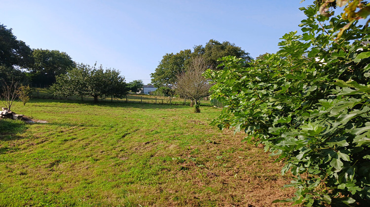 Ma-Cabane - Vente Terrain PEAULE, 1683 m²