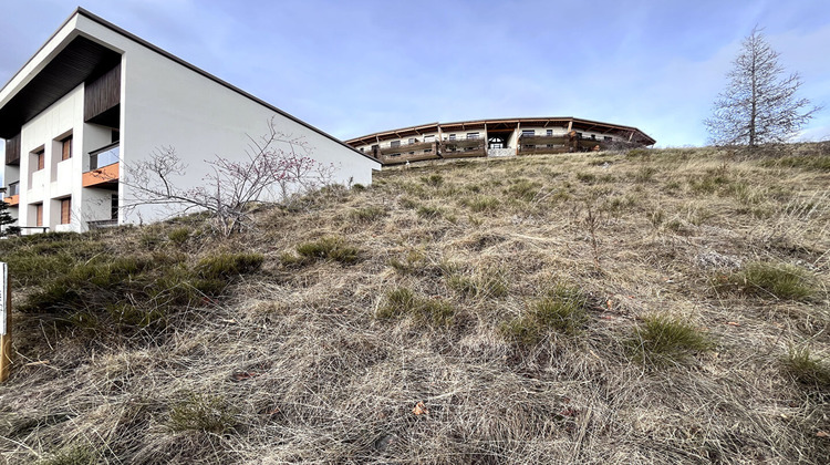 Ma-Cabane - Vente Terrain PEONE, 685 m²