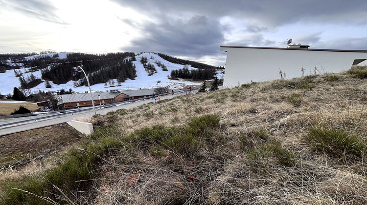 Ma-Cabane - Vente Terrain PEONE, 685 m²
