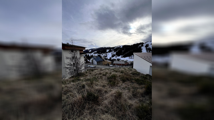 Ma-Cabane - Vente Terrain PEONE, 685 m²