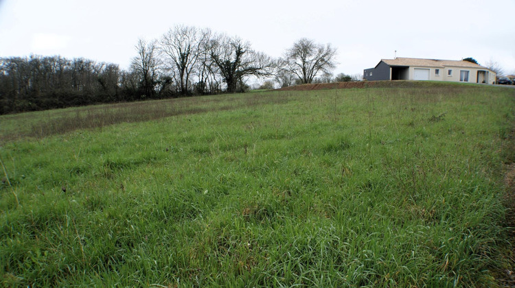 Ma-Cabane - Vente Terrain Pissotte, 1940 m²