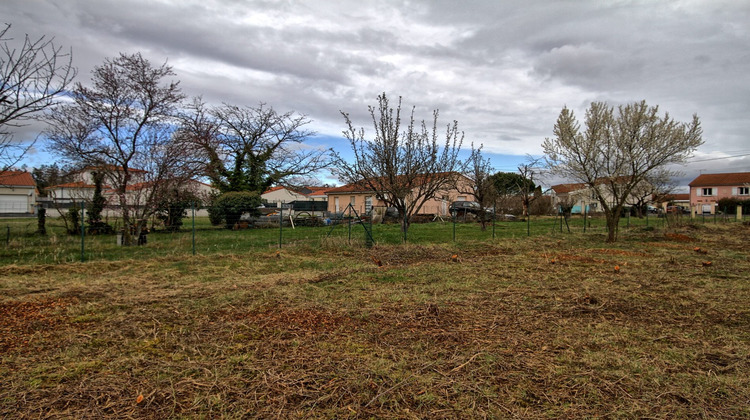 Ma-Cabane - Vente Terrain Pont-du-Château, 989 m²