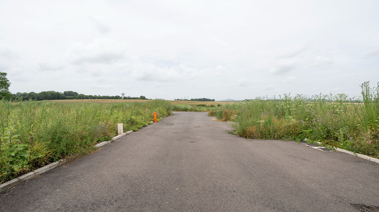 Ma-Cabane - Vente Terrain POUILLY, 479 m²