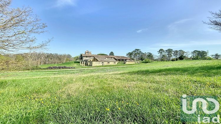 Ma-Cabane - Vente Terrain Poupas, 1850 m²