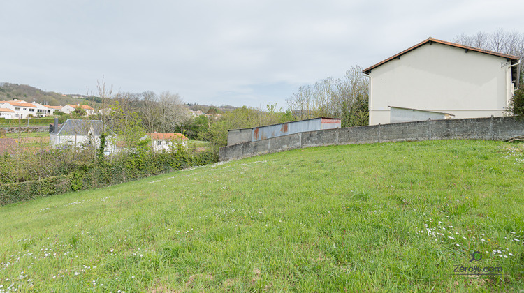 Ma-Cabane - Vente Terrain Pouzauges, 1048 m²