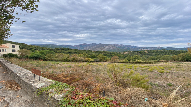 Ma-Cabane - Vente Terrain Rapale, 719 m²