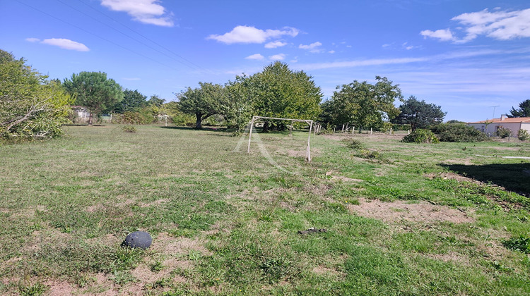 Ma-Cabane - Vente Terrain RETAUD, 2330 m²