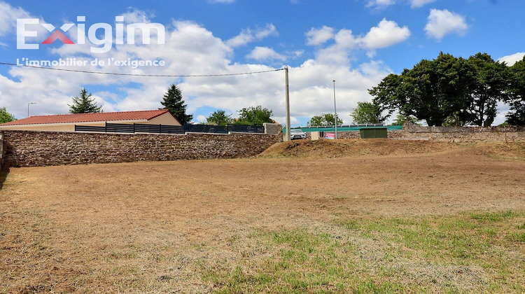 Ma-Cabane - Vente Terrain Roiffieux, 844 m²