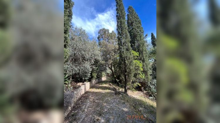 Ma-Cabane - Vente Terrain Roquebrune-sur-Argens, 1630 m²